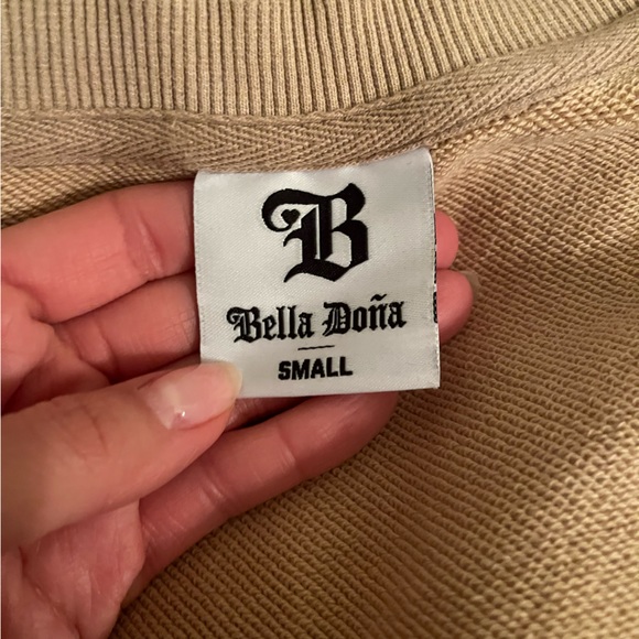 🧸 Bella Doña - Me Amo Embroidered Bear Sweatshirt + Sweatshorts Set in Tan - S - Picture 11 of 16